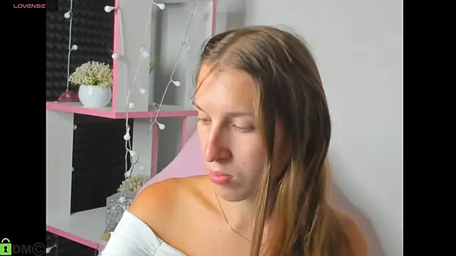 Xenia_paradise live cam on StripChat