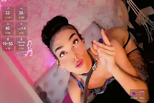 the-horus-girl live cam on StripChat