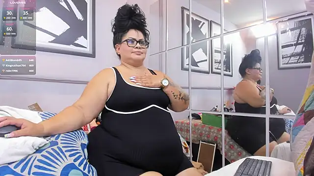 latinasexymoon webcam