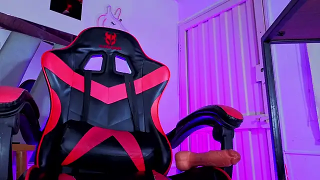 dominatrix_girl webcam