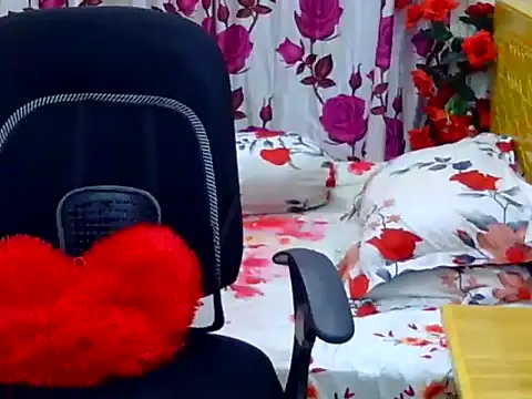 Alina_Nur webcam
