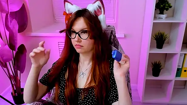 CarolGiggly webcam