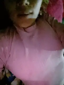 MISSKUTE-2000 live cam on StripChat