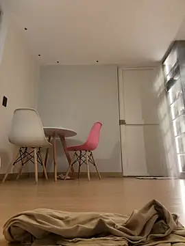 Sarah_cam06