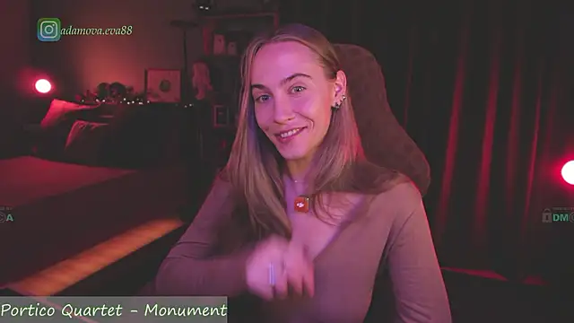 _Eva_Adama live cam on StripChat