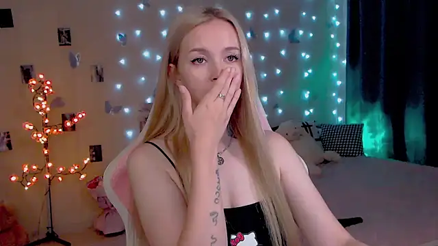 Naughty_Mable live cam on StripChat