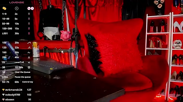 MistressAndre live cam on StripChat