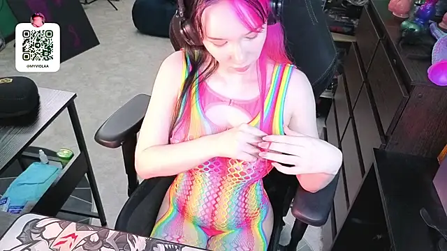 Maya_Viola webcam