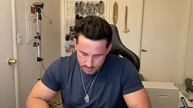 brettmycles28 (M young) - #american #big-cocks #brunettes #cam2cam #flexing #foot-fetish #handjob #hd #humiliation #jerk-off-instruction #leather #luxurious-privates #masturbation #muscular #oil-show #penis-ring #pump #recordable-privates #recordable-publics #shower #small-audience #smoking #straight #striptease #white #young