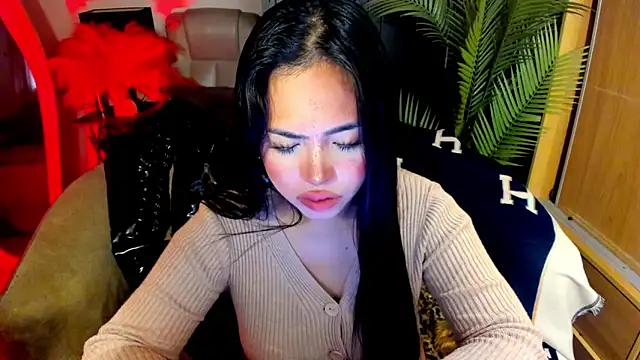 XGoodnessGracious live cam on StripChat