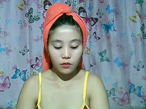 SexyAsianPussy4u webcam