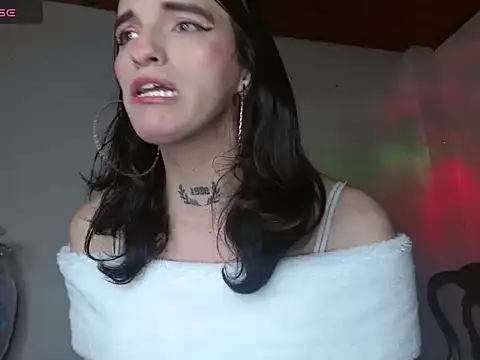 Scarlett_crastrawberry webcam