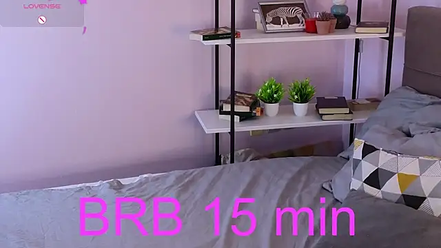 startlightt live cam on StripChat