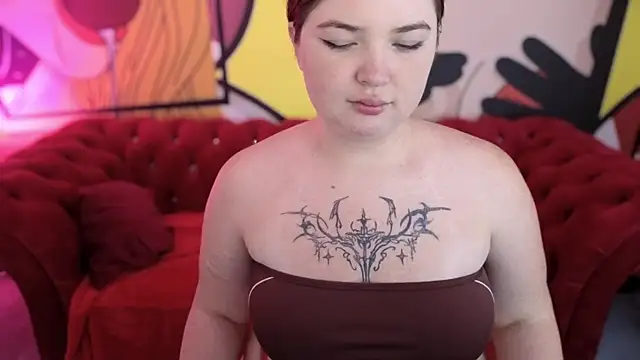 rosiemoons (F young) - take off clothes