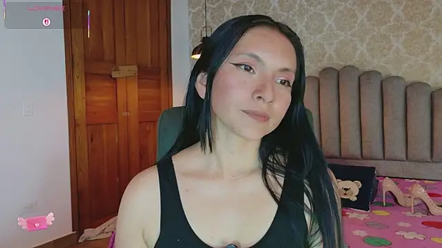 Chloe16_ live cam on StripChat