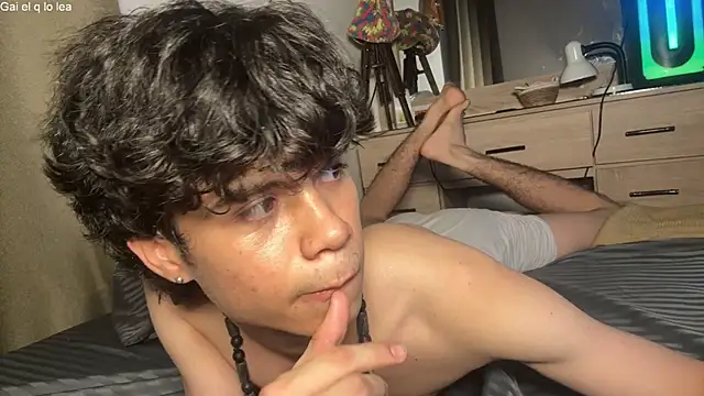 OopsAgain_ webcam