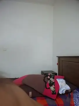 naughtyjaanu webcam