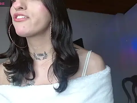 scarlett_crastrawberry - Scarlett_crastrawberry's free webcam - UK Sex Cams