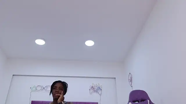 Kik1Rose webcam