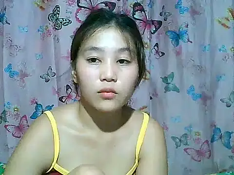 SexyAsianPussy4u live cam on StripChat