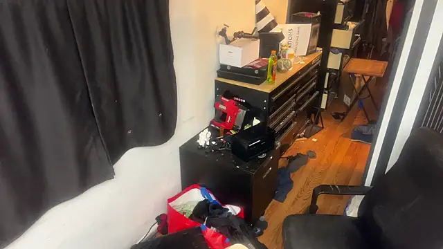 leanjamesdean live cam on StripChat