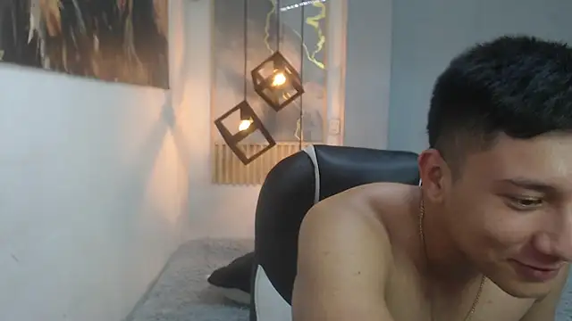 DominantBoy4 webcam