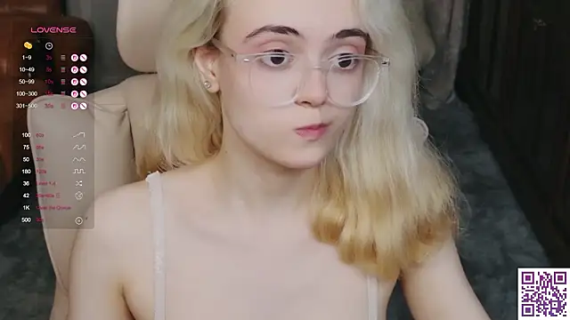 Oxcy_Secret live webcam show