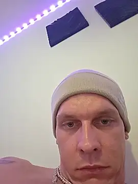 whoadiestreams (M young) - Cum on camera and make 250 doing it 😋