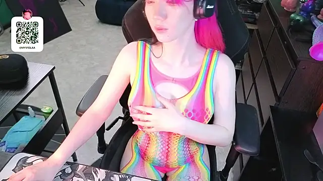 Maya_Viola webcam