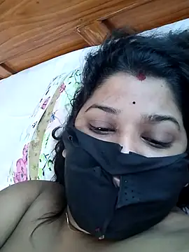 pinkisaha75 live webcam show