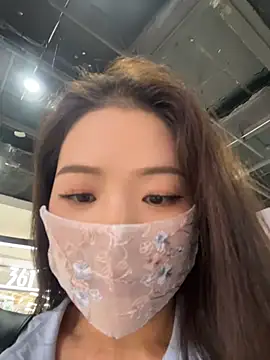 xiaoxiaocheng678 (F milf) - 勾引路人小哥哥摸胸！