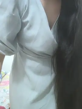 sushmita0 live cam on StripChat