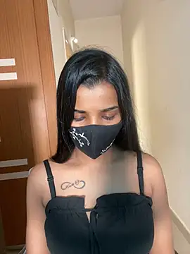 its_ur_flora live cam on StripChat