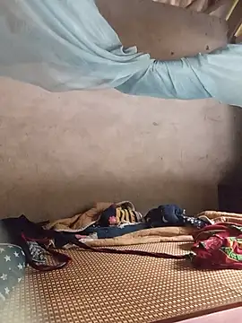 Heryy_xx live cam on StripChat