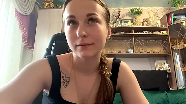 TaIliedGuest live cam on StripChat