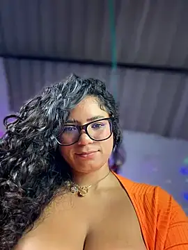Simone_Miller live webcam show