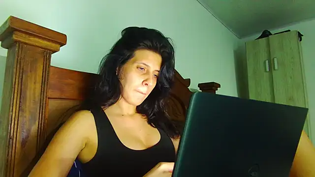 bellatrix25 webcam
