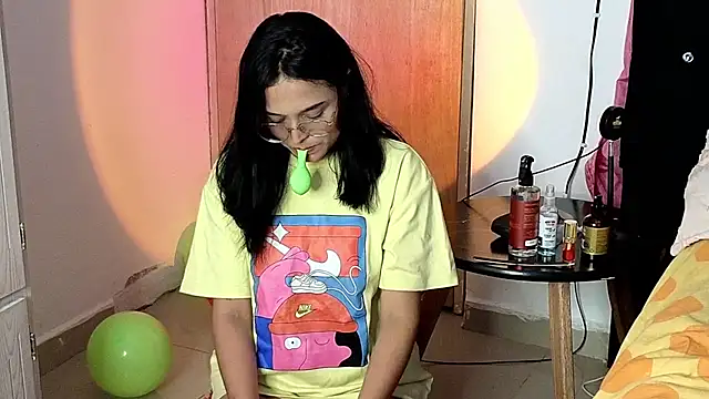 Sweet_xuee18 webcam
