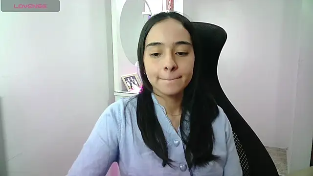 aineangeel (F young) - pussy