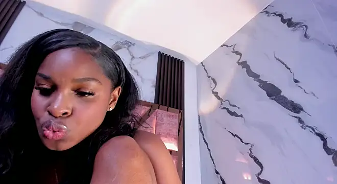 averline_sterling webcam