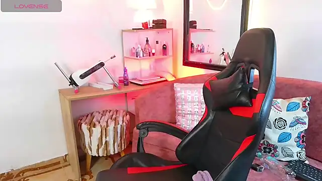 Megaan_Greey webcam