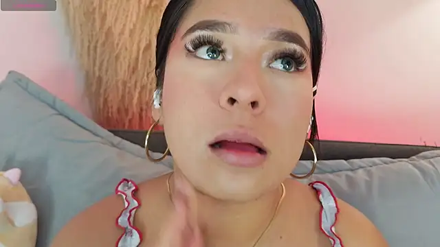 mia_roux1 webcam