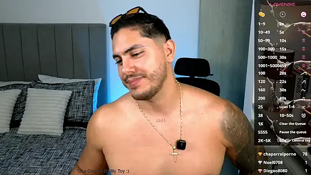 owen-pierces webcam