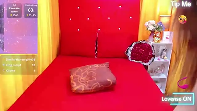 XxTsCarmellaHUGECOCKxX webcam