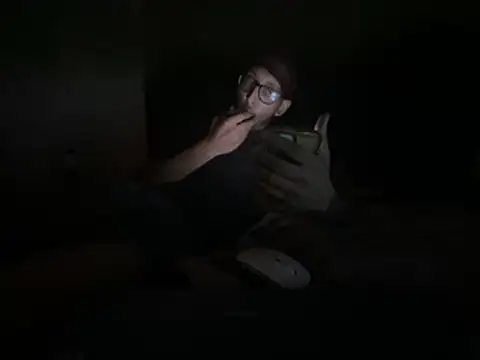 ThrowedWorldWide live cam
