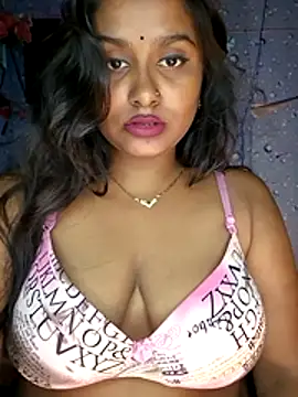 Sweet-Maddlina webcam
