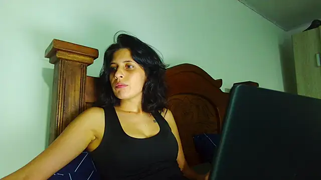 bellatrix25 webcam