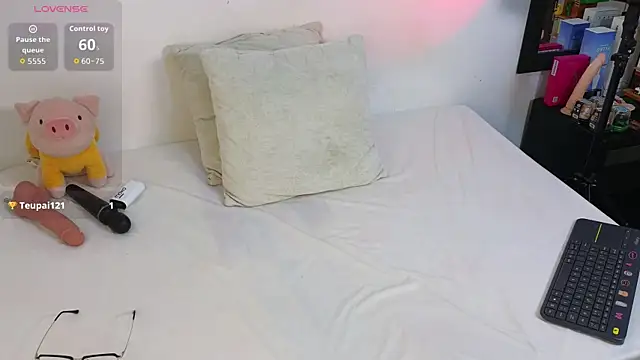 milky__boy_ webcam
