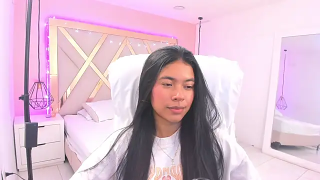 samantaa_shy webcam