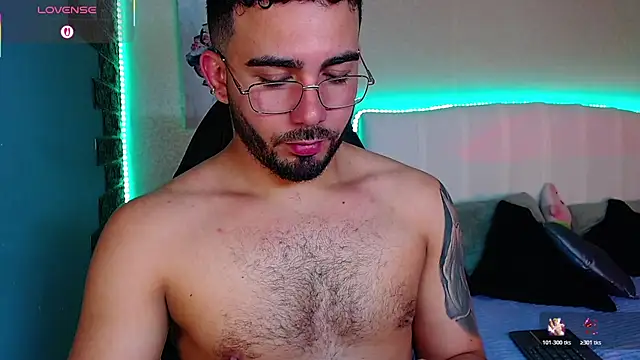 adamhairy webcam